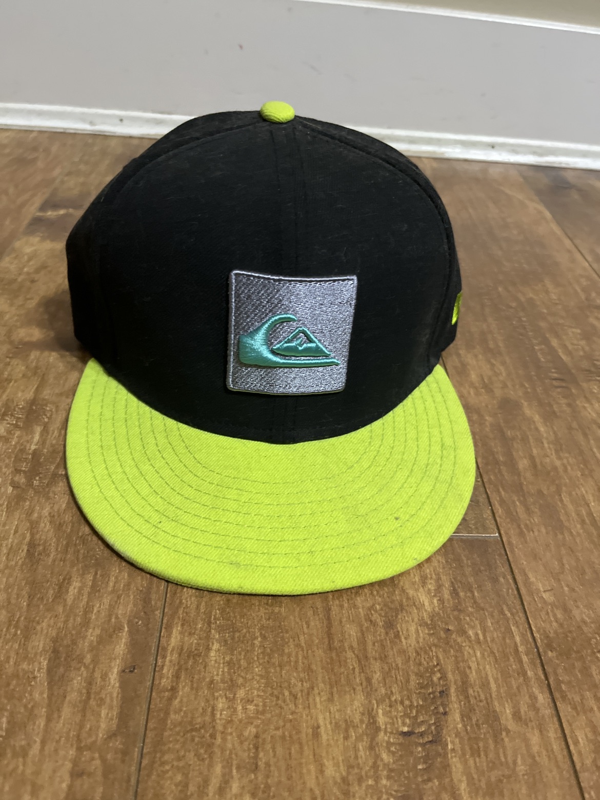 Brand New Quicksilver baseball cap thumbnail