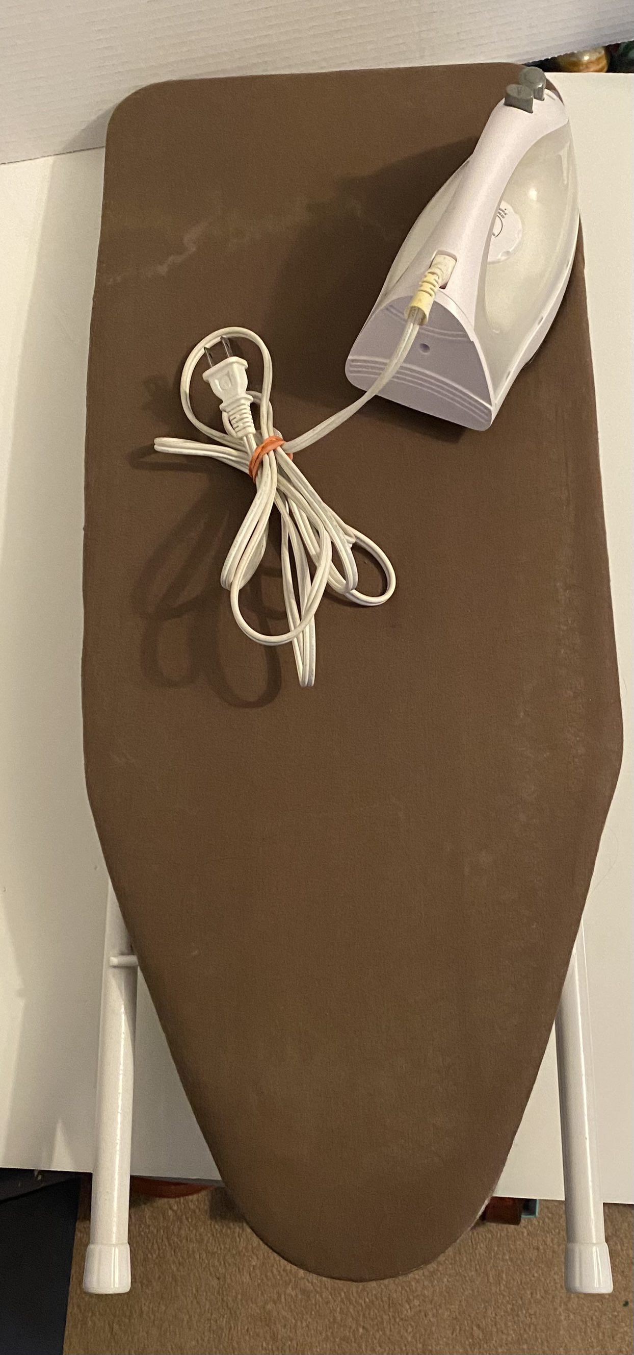 Durabrand Steam Iron TSK Automatic Turnoff Iron  Folding Board image indicator(5)