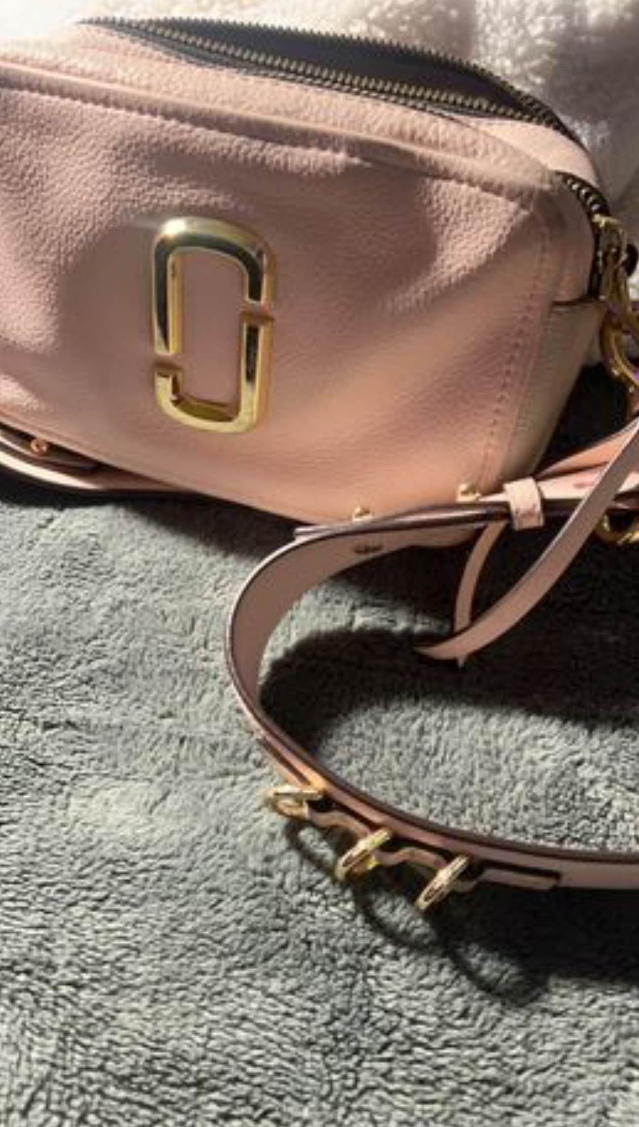 Leather Marc Jacobs’ Pearl Blush Crossbody Bag image indicator(6)