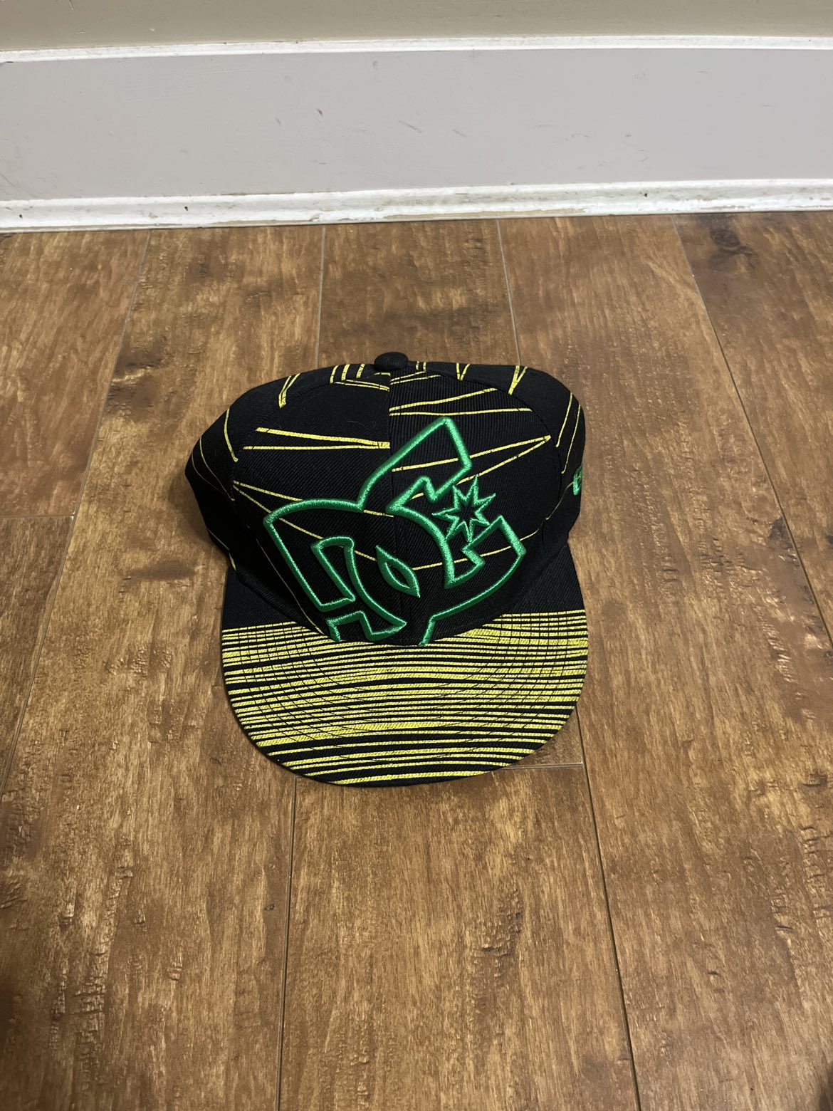 🎁DC brand new cap Black/Yellow/Green thumbnail