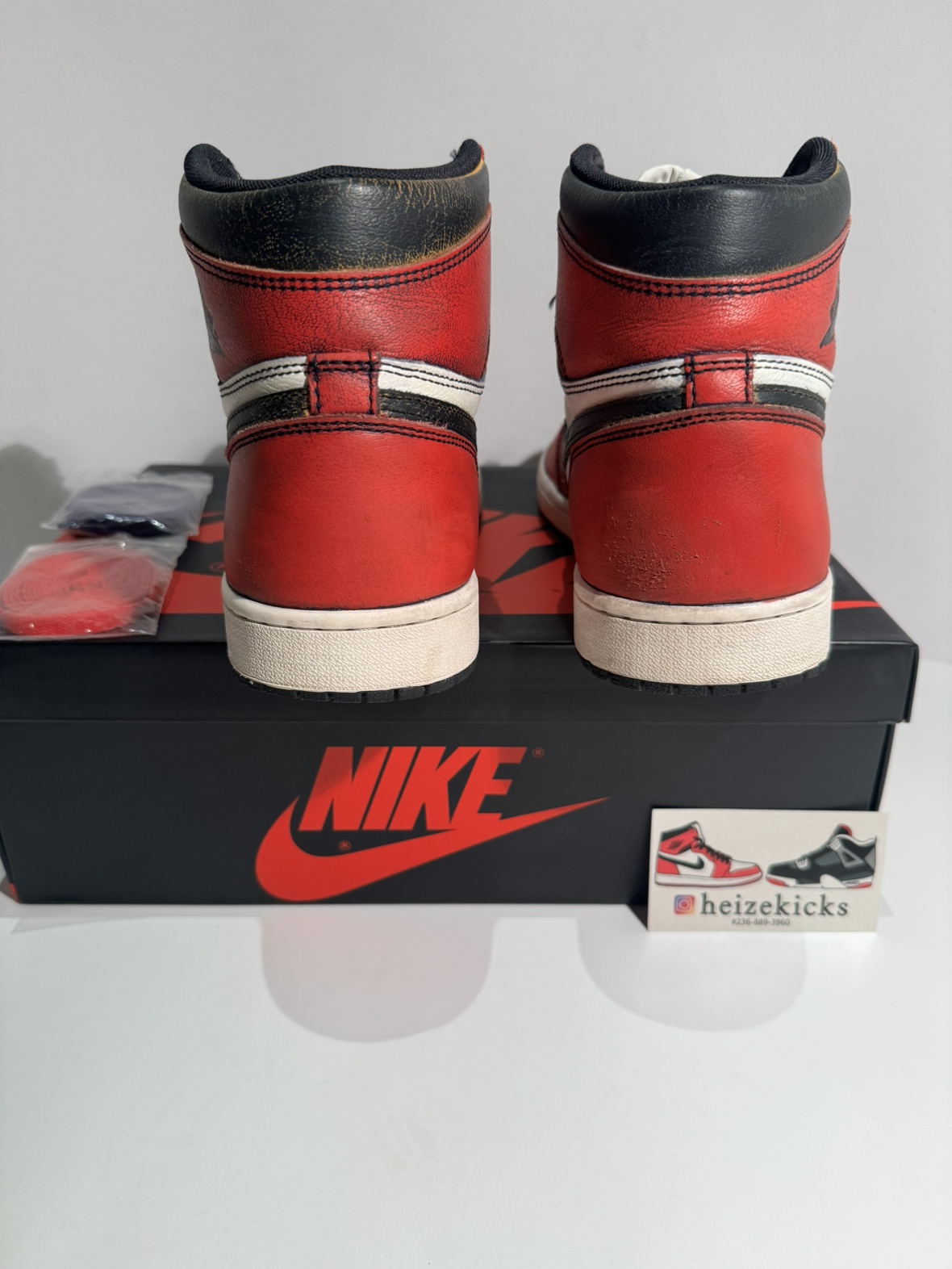 Air Jordan 1 High SB LA to Chi size 10 image indicator(4)