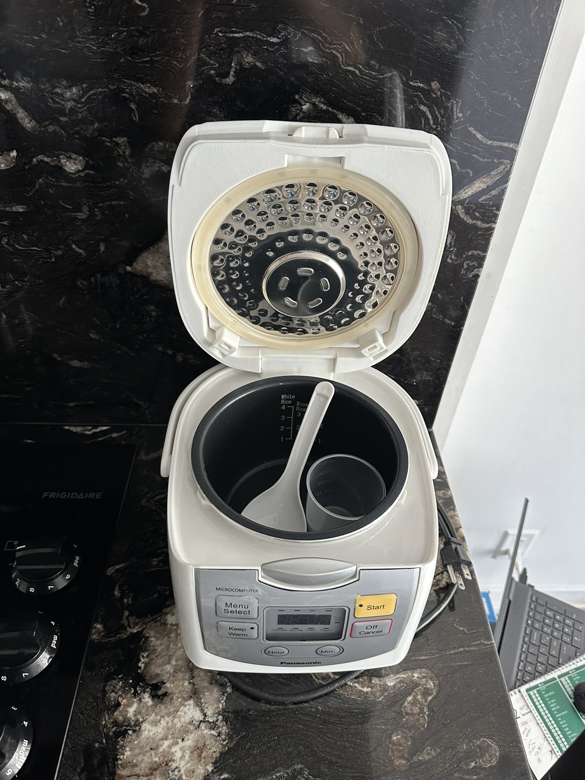 Rice cooker
