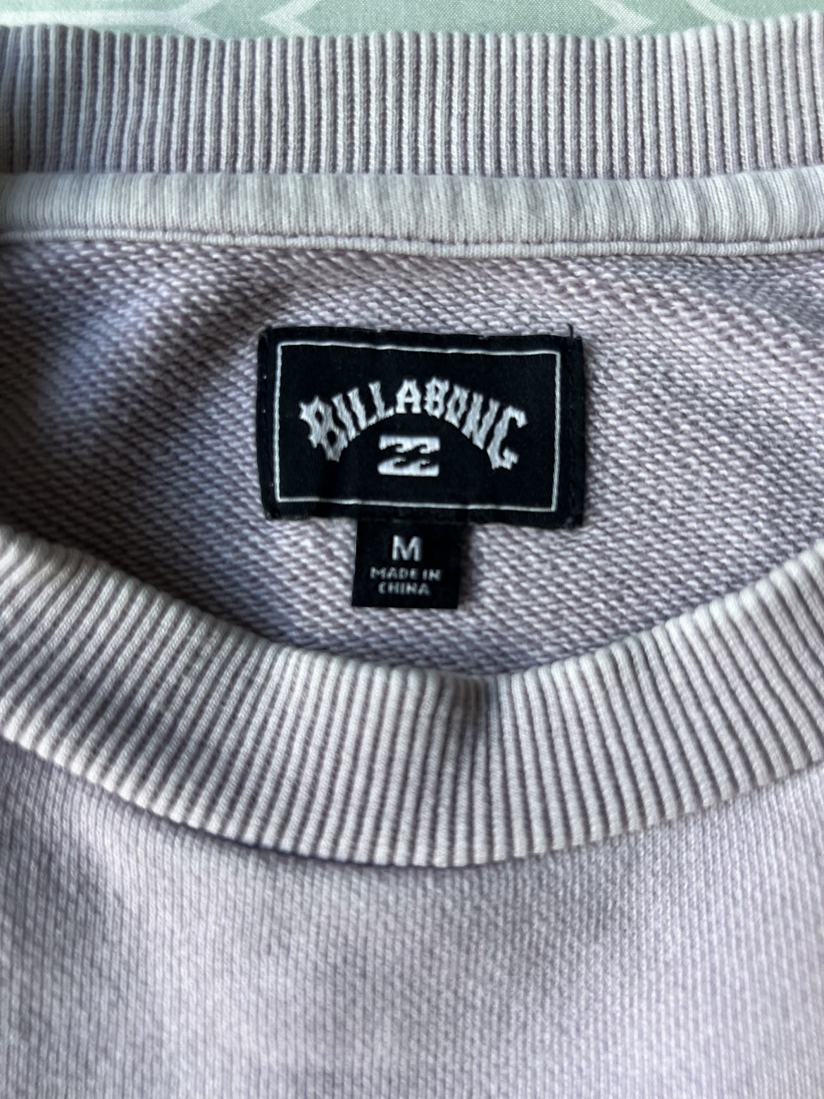 Oversized Billabong sweater image indicator(2)