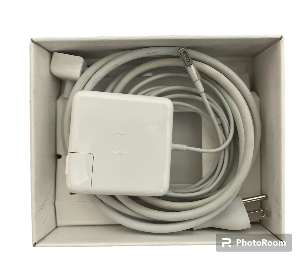 60W MagSafe Power Adapter - photo 2