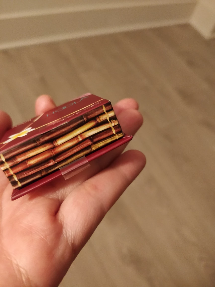 Benefit Mini Hoola Matte Bronzer (unopened) w/ freebie! - photo 4