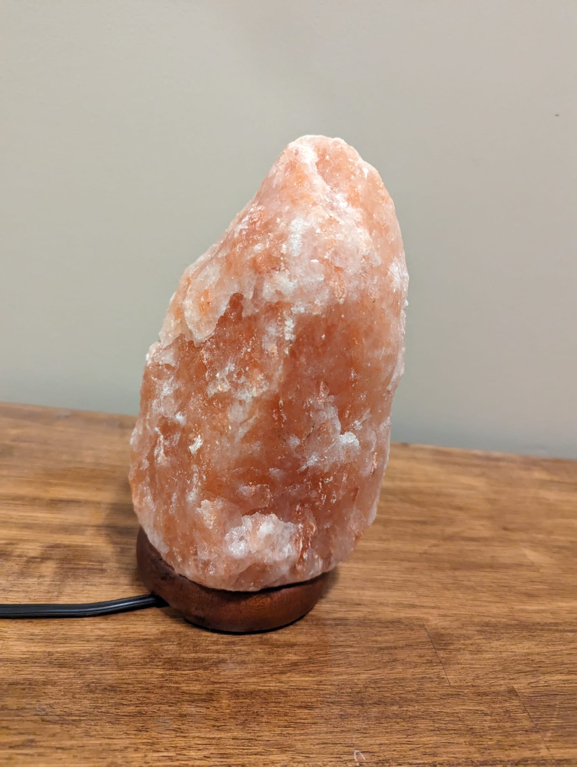 Himalayan salt lamp thumbnail