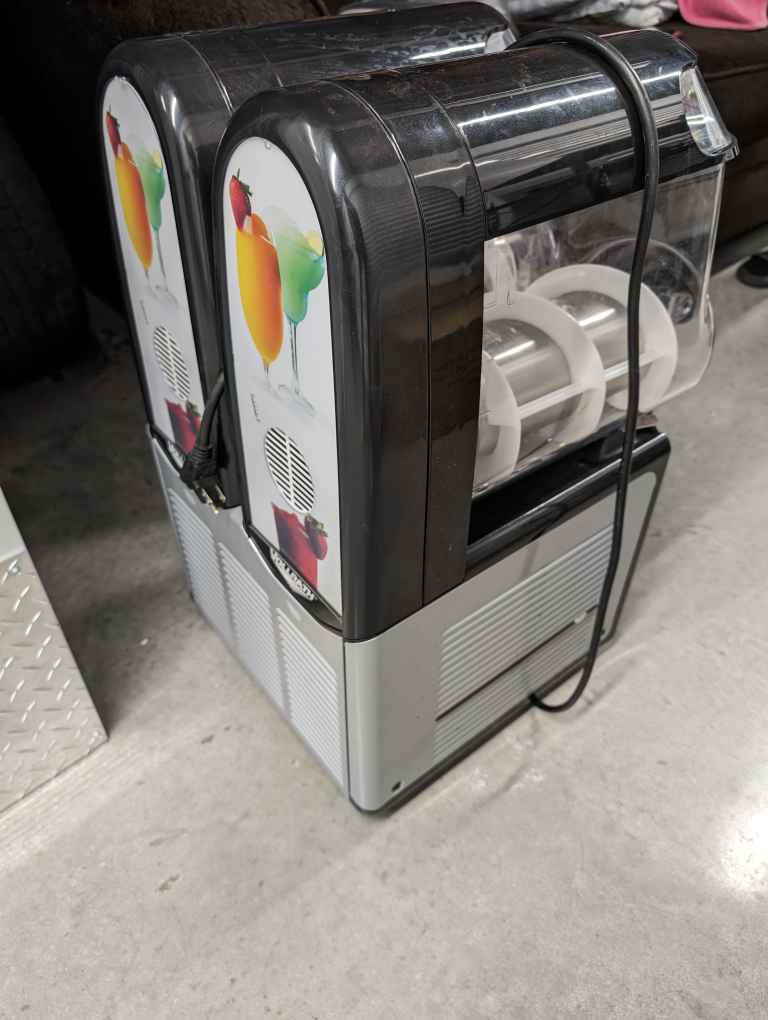 Frozen beverage machine - photo 3