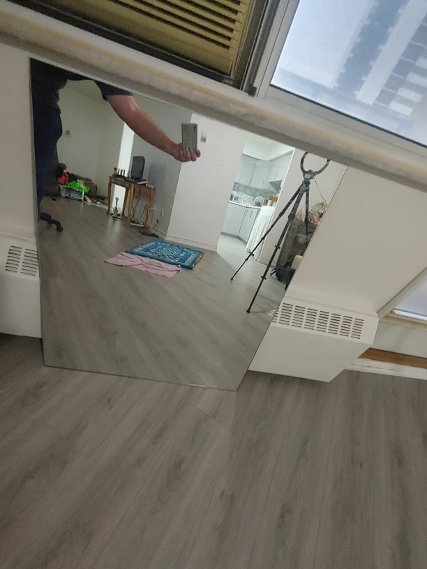 MIRROR 36X31IN WIDE LIKE NEW image indicator(4)