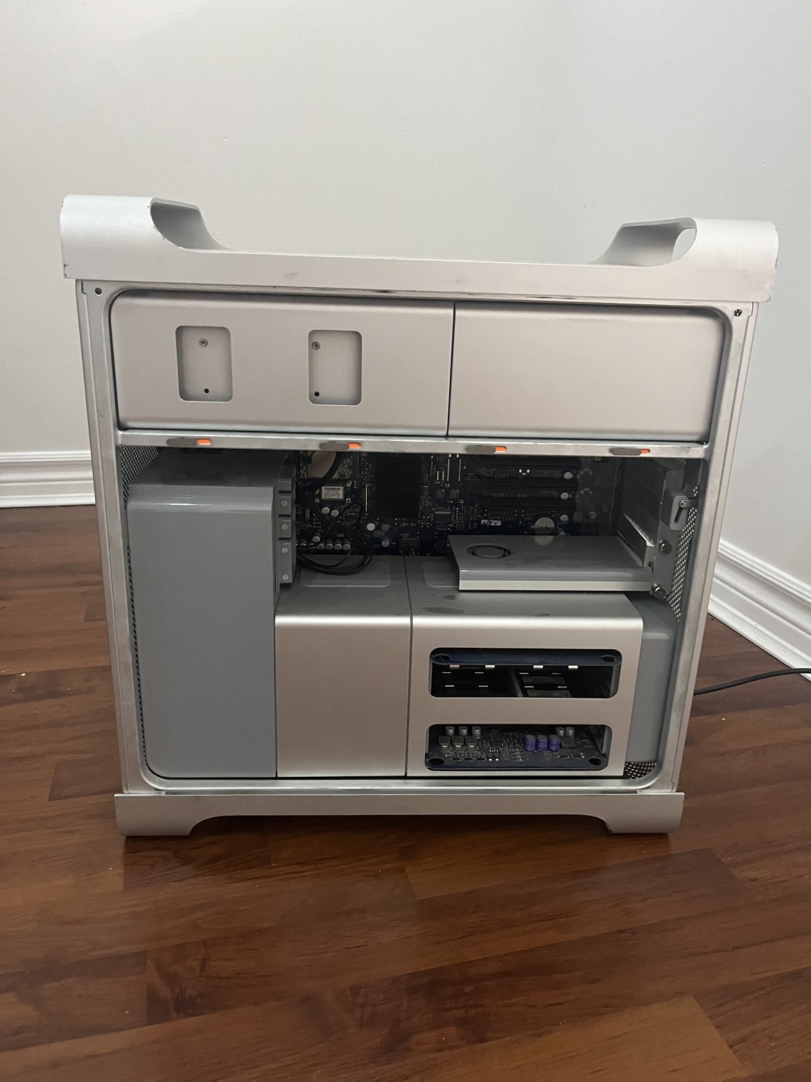 Mac Pro Tower (FOR PARTS) - photo 4