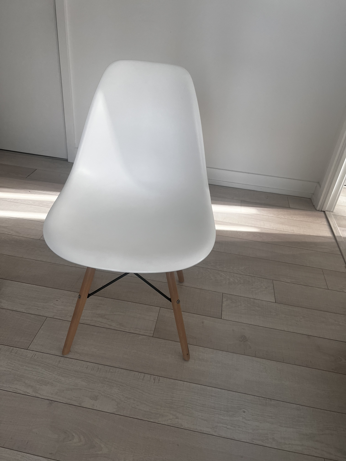 Structube dining table and chairs