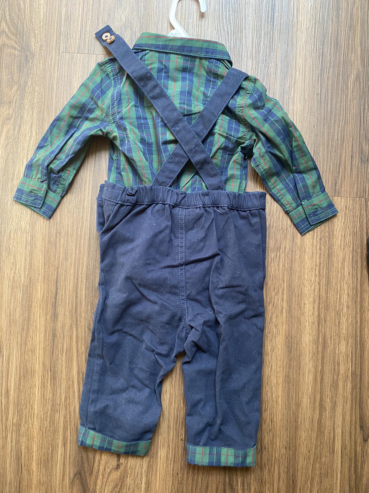 🎁 NWOT Tommy Bahama 3pc outfit image indicator(6)