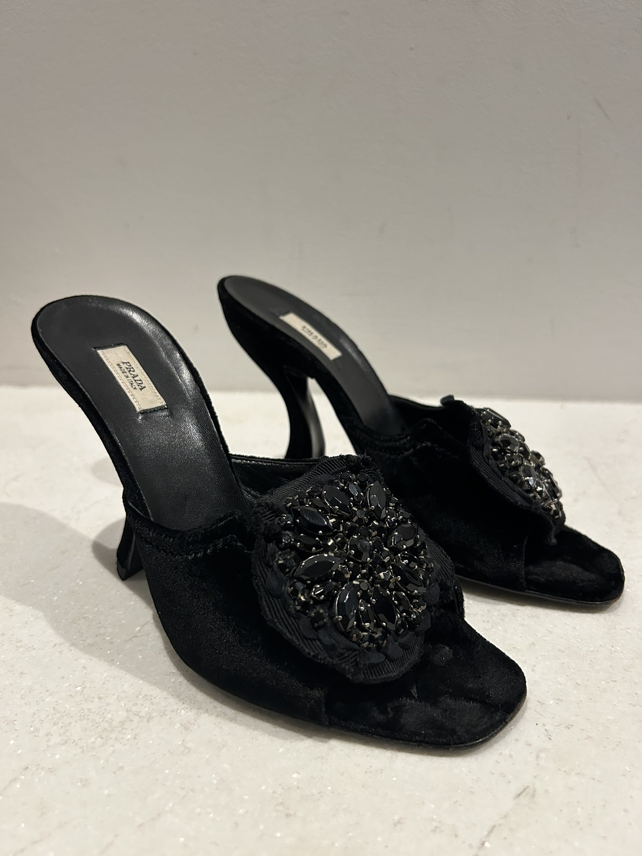 Vintage Prada heels. 6.5 excellent condition image indicator(2)