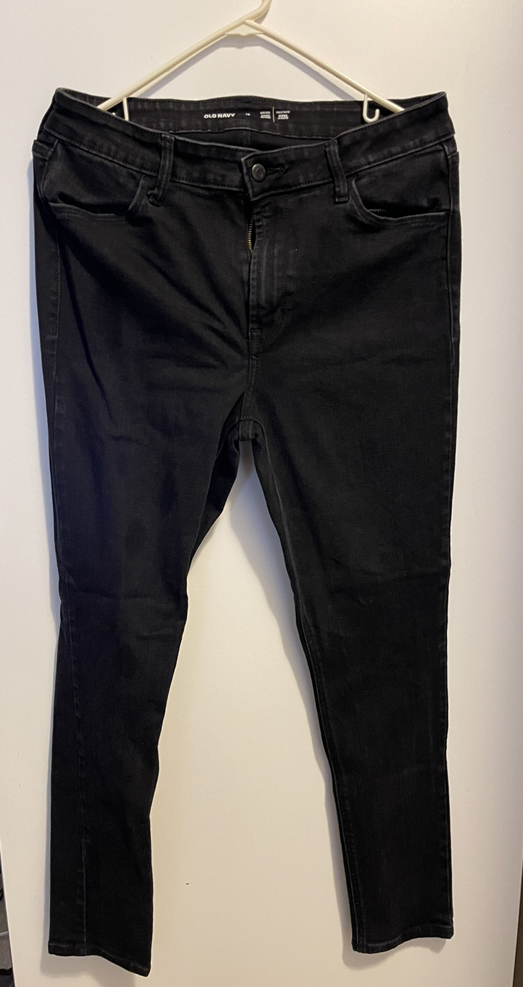 Bkack jeans thumbnail