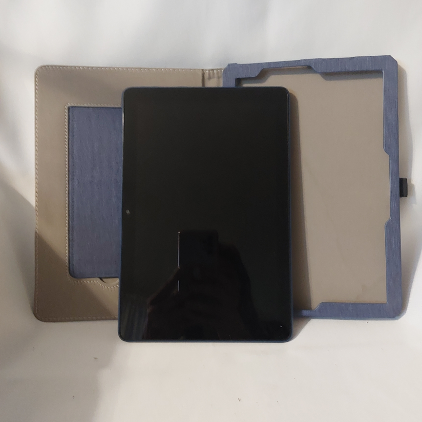10 " Fire HD Tablet with cover - photo 3