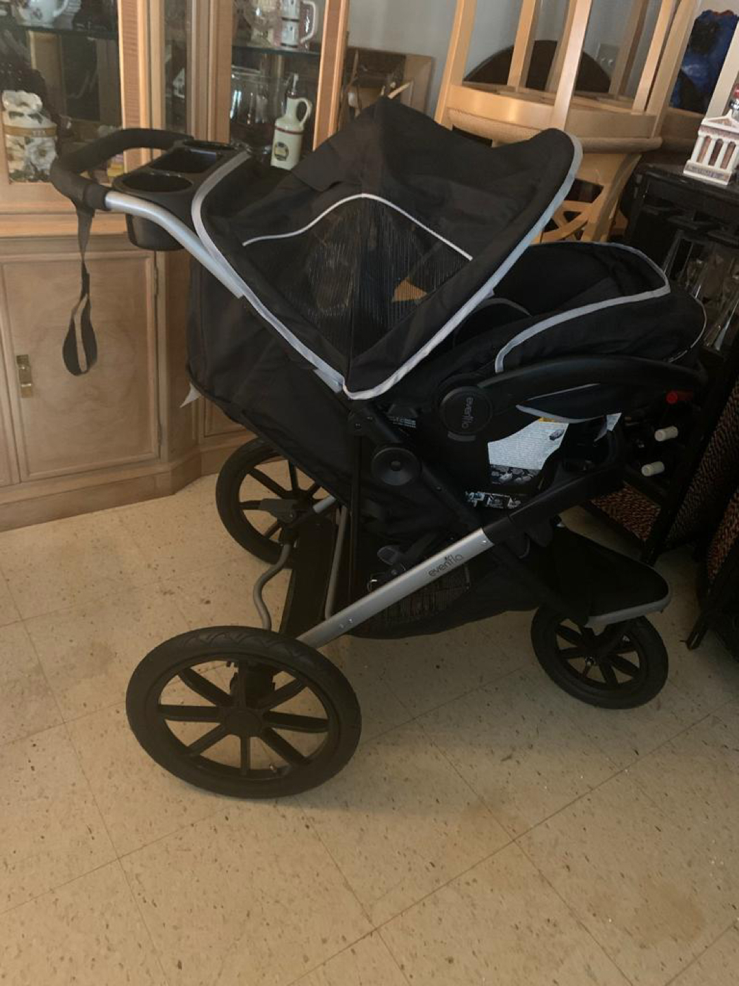 Evenflo Victory Jogging Travel System with Car Seat - photo 3
