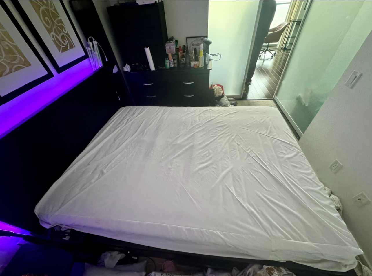 Queen Mattress for free #freecycle thumbnail