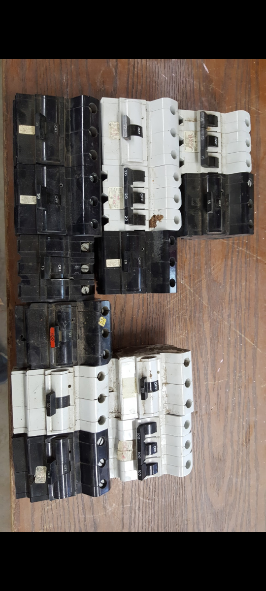 Various 1-2-3 pole breakers - photo 4