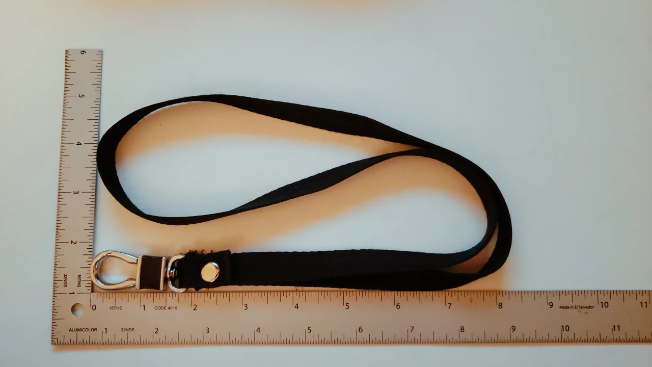 Black neck lanyard #freecycle thumbnail