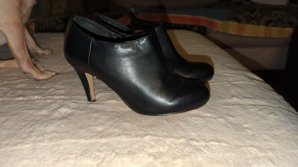 Black heel low cut Boots