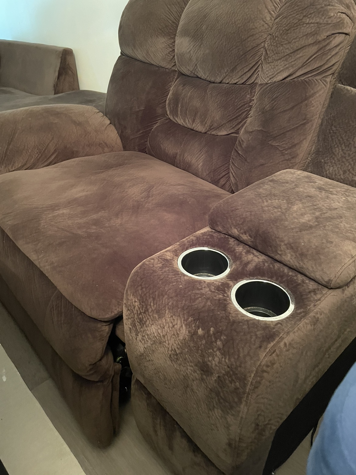 Sofa and recliner set - photo 3