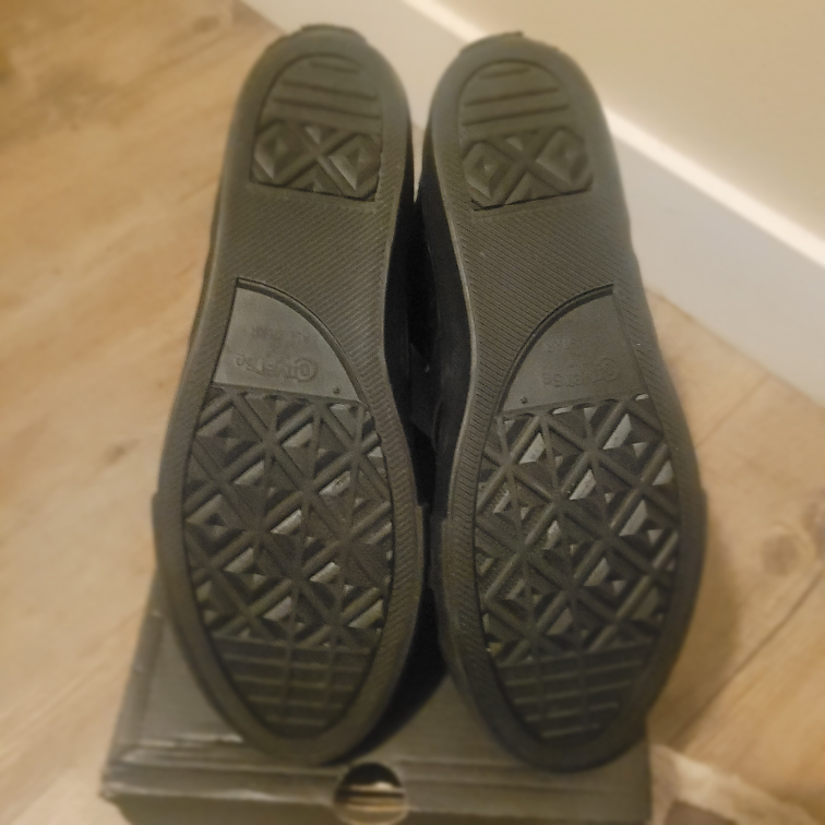 Converse shoes - photo 3