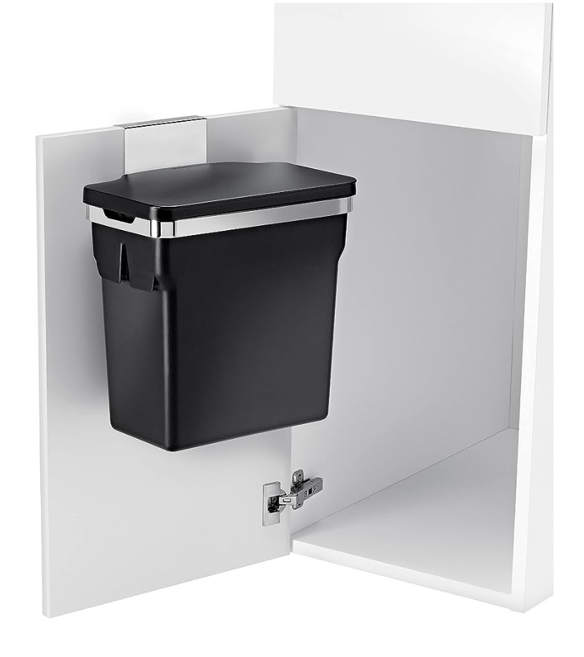 Hanging kitchen trash/ garbage bin