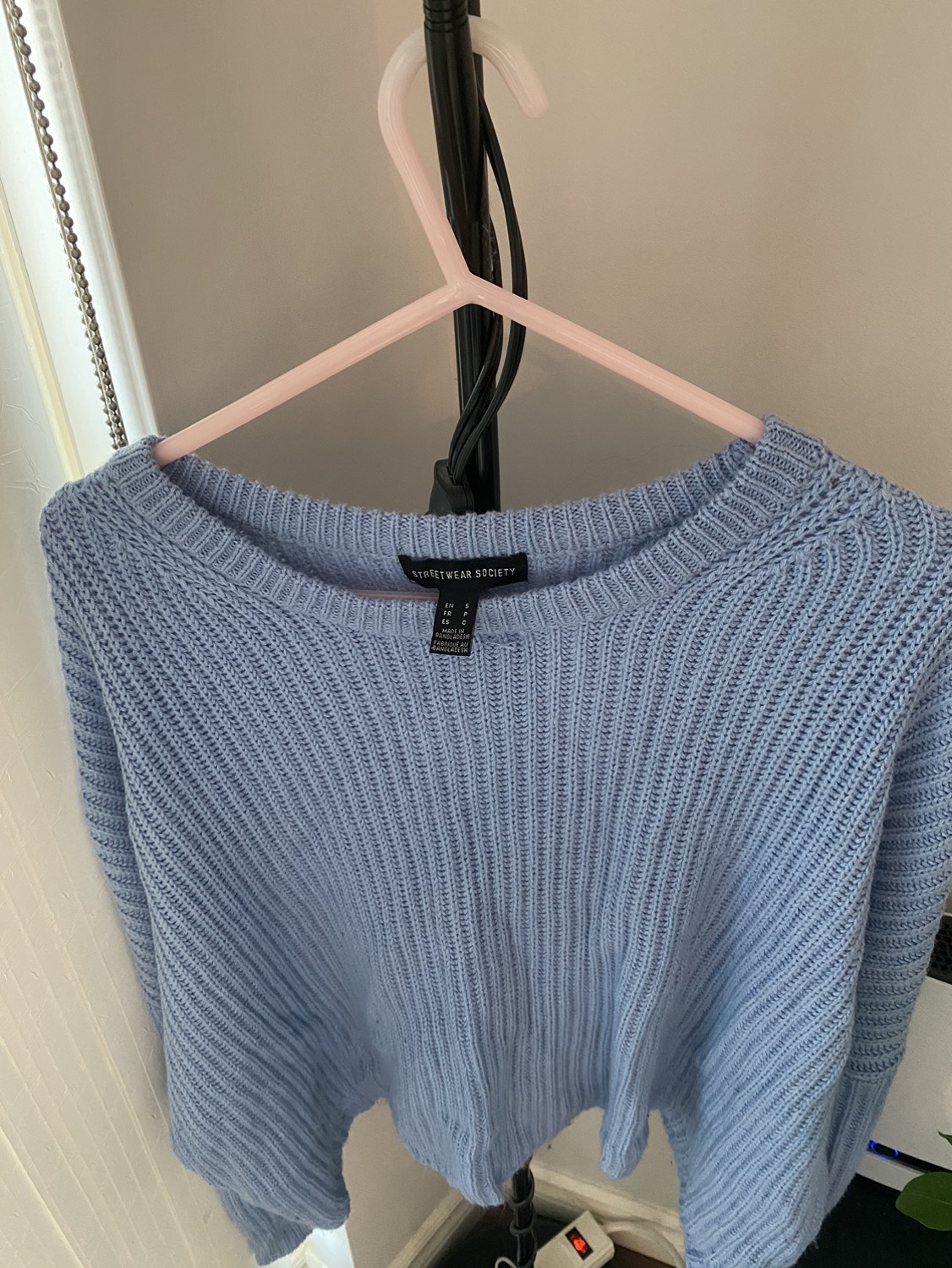 Powder Blue women's sweater image indicator(4)