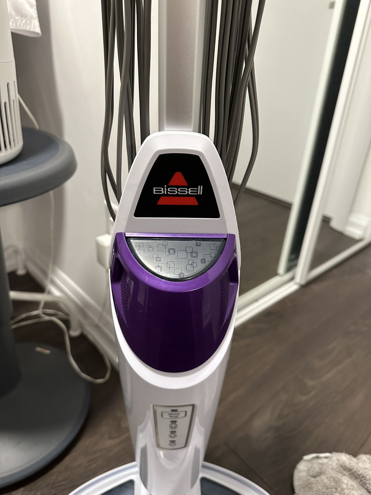 PowerFresh Pet Scrubbing & Sanitizing Steam Mop image indicator(3)