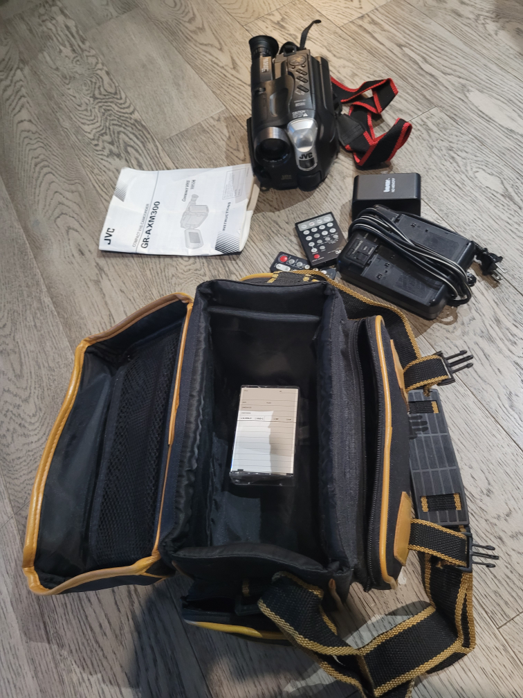 JVC CAMCORDER - photo 4