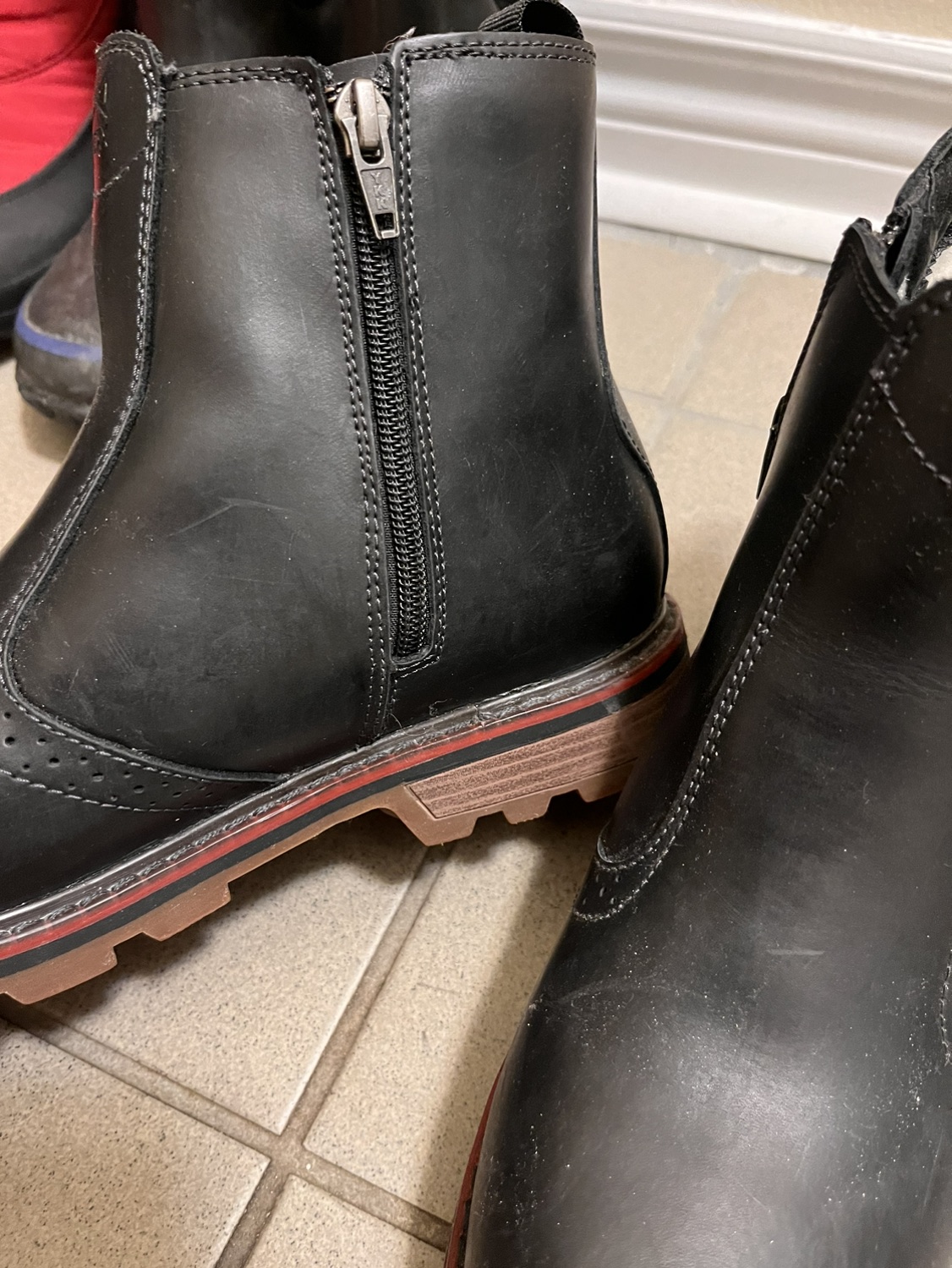 Anti-slip winter boots image indicator(3)