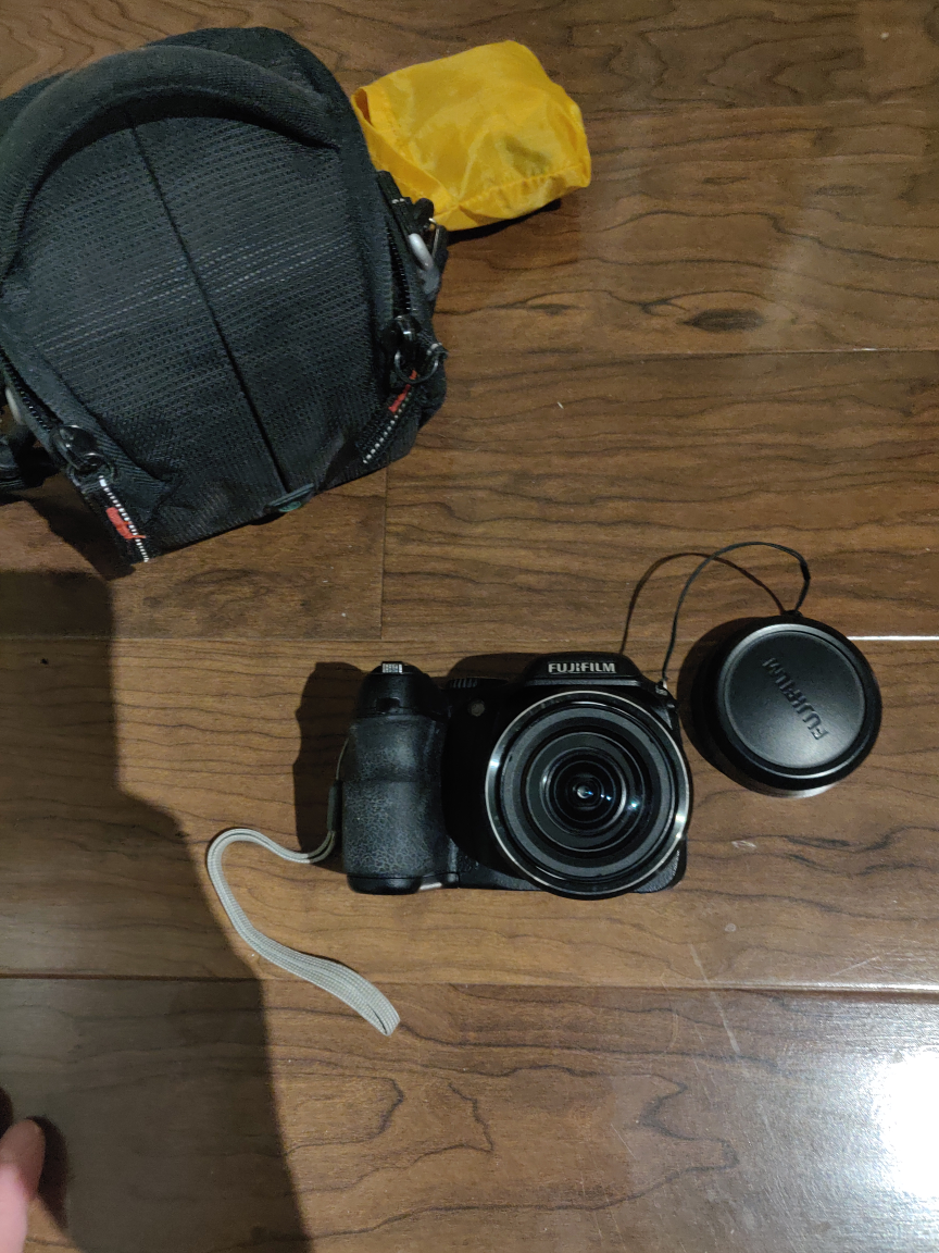 Fujifilm S2000HD Digital Camera