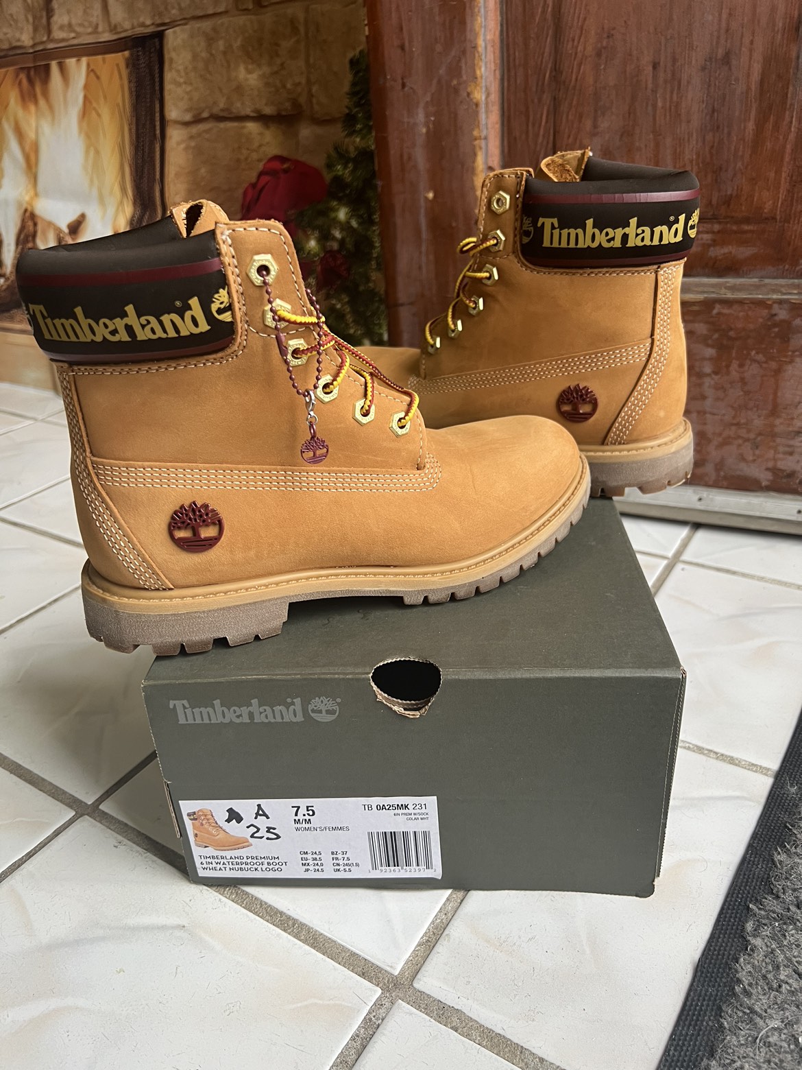 NEW timberland premium 6” W7.5 Nubuck waterproof boots logo