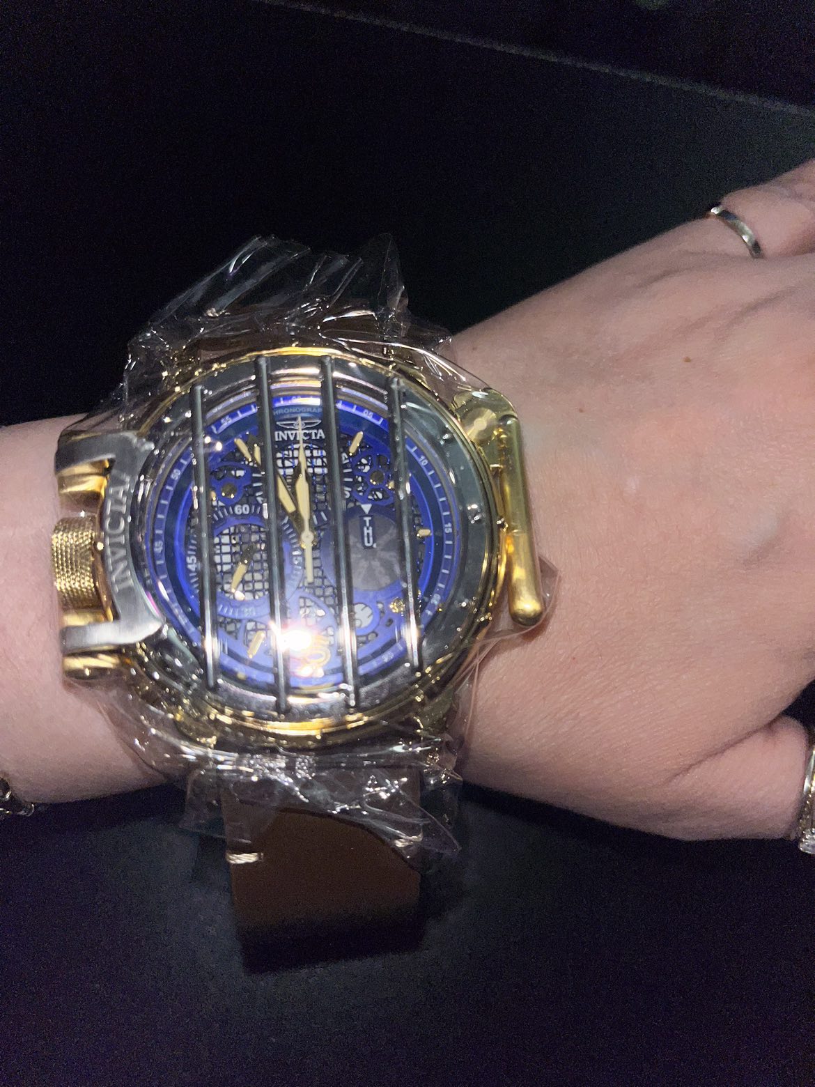 Brand new boxed Invicta men’s watch image indicator(5)