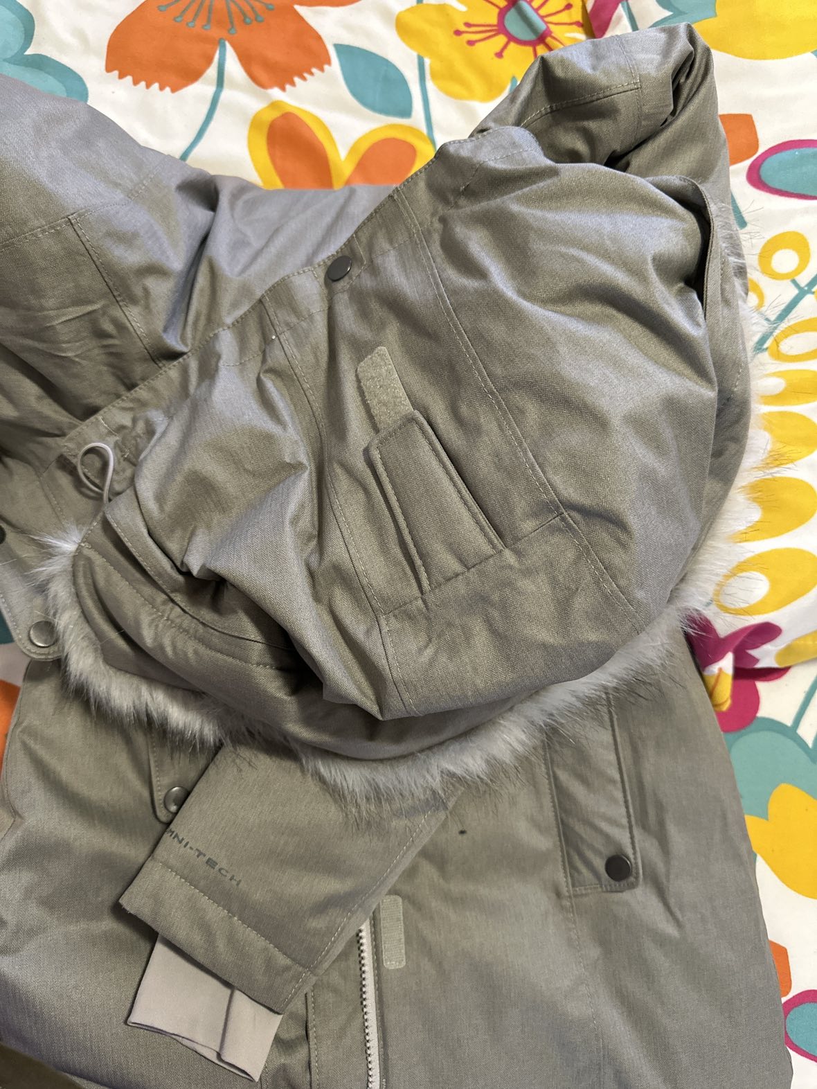 Columbia Winter Jacket for women: Brand new, never worn - photo 4