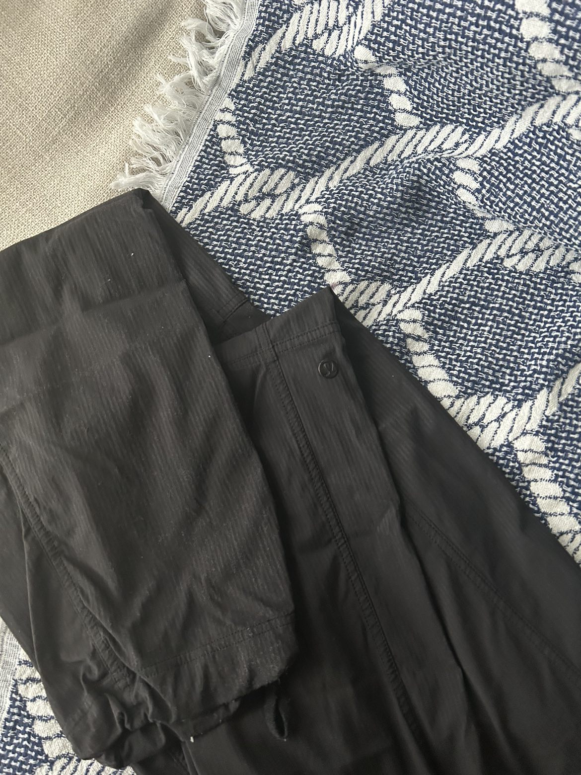 Lululemon Men’s Pants - photo 2