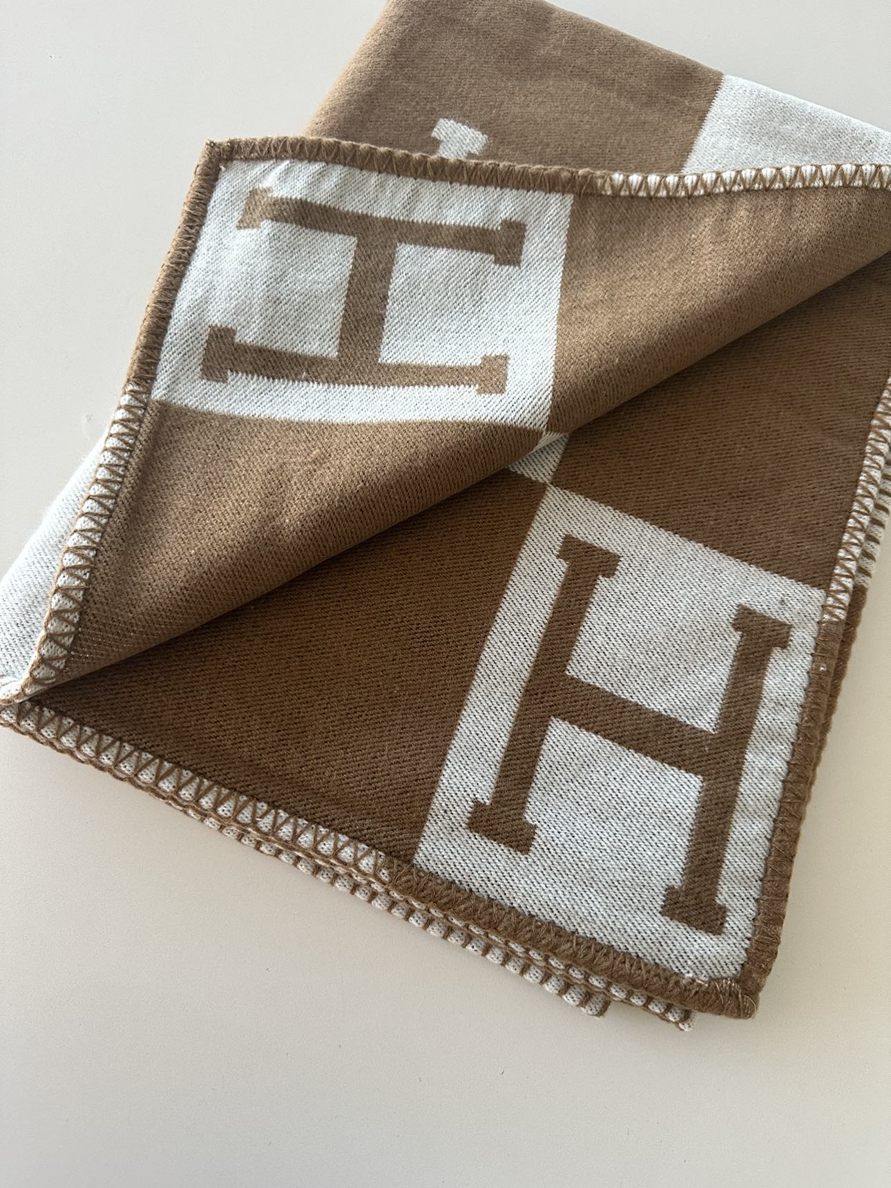 Hermes Blanket & Pillow Set - photo 3