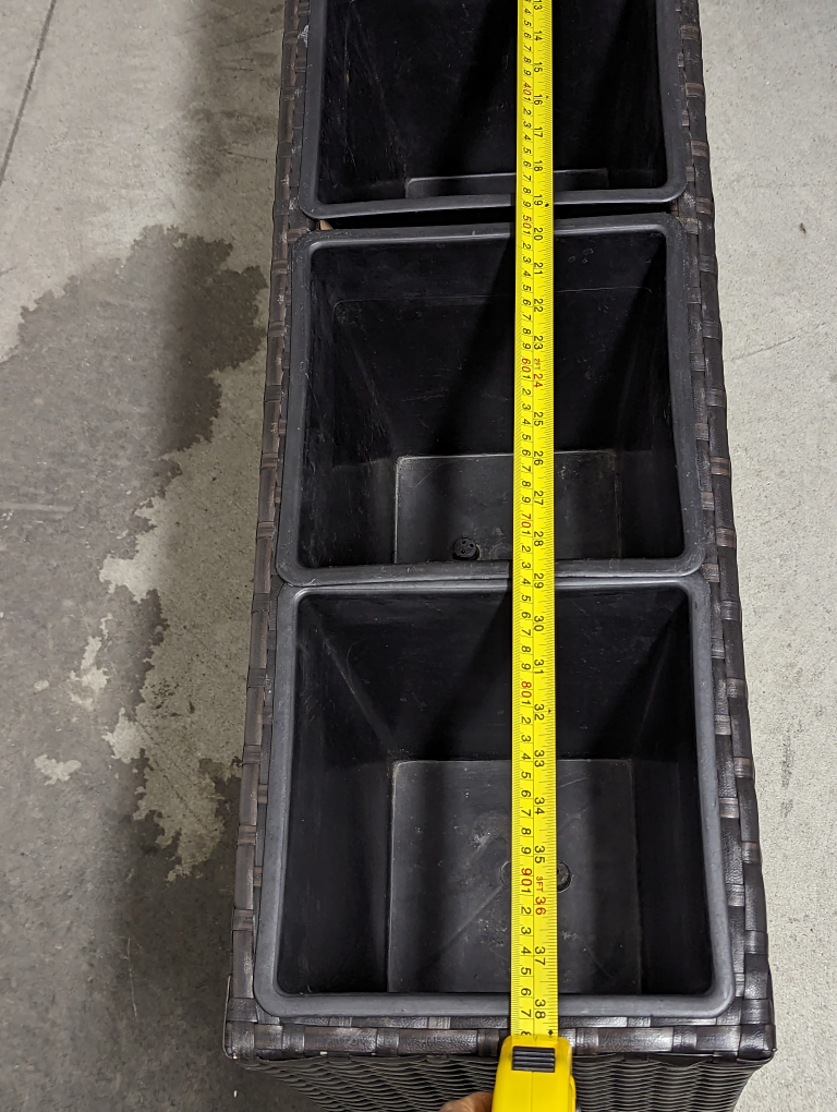 Planter with 4 pots (indoor/outdoor) #SellingSpree image indicator(5)