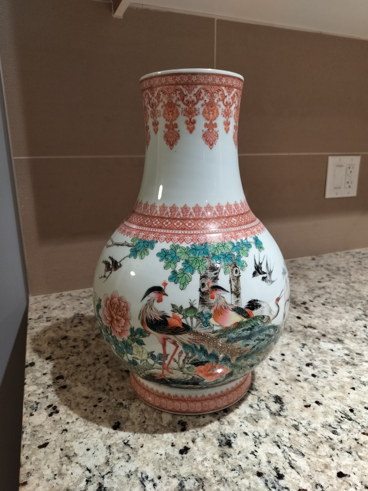 Vintage vase thumbnail