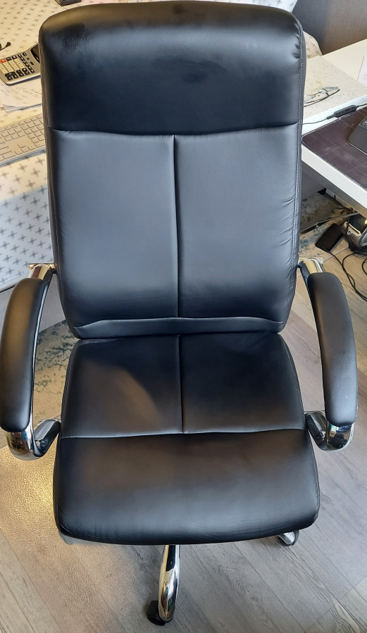 Office Chair <High Back