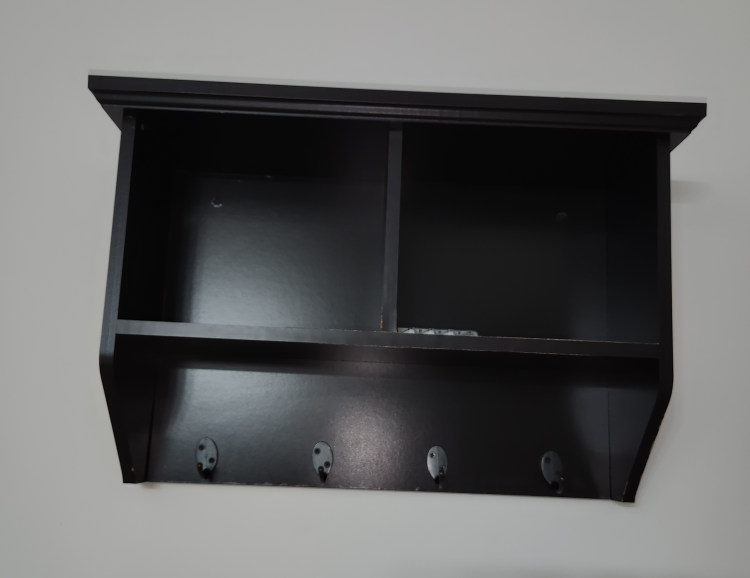 Free - Furniture - Towel Hanger