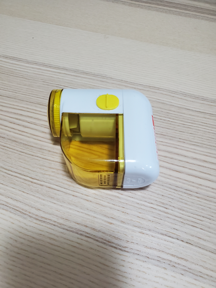 Fabric shaver