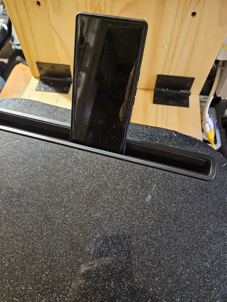 portable cushioned laptop holder - photo 2