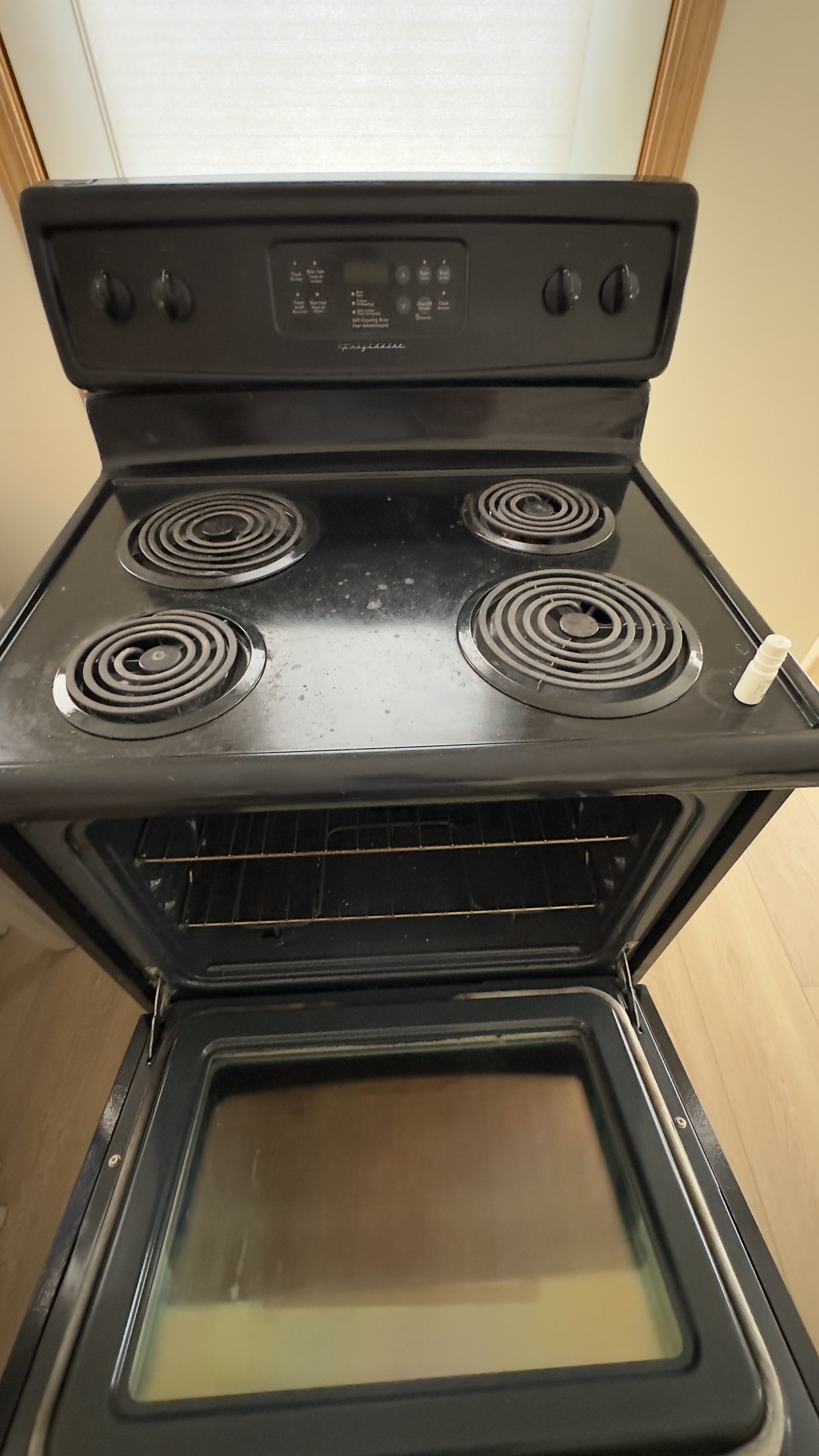 Selling Electric Full Range Stove