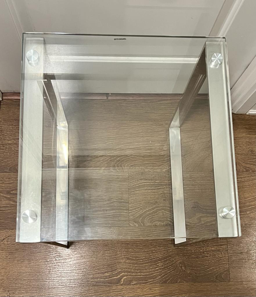 Side table/accent table - photo 2