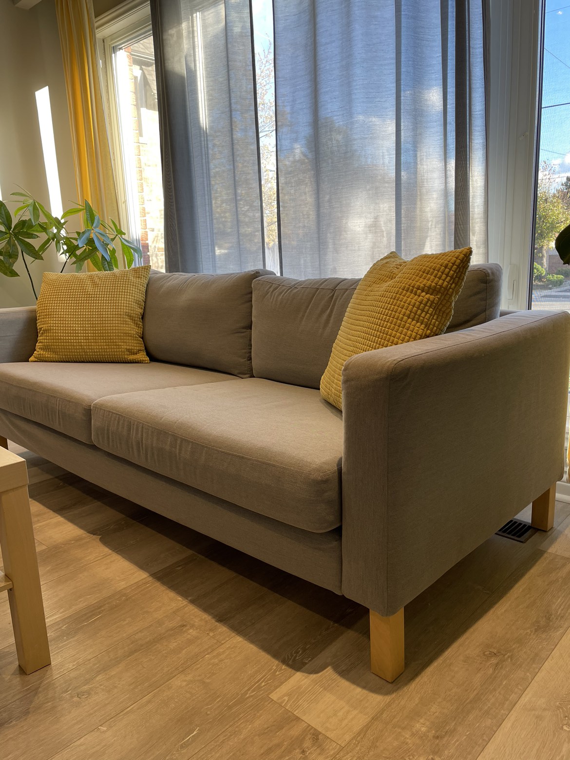 Sofa & coffee table - photo 2