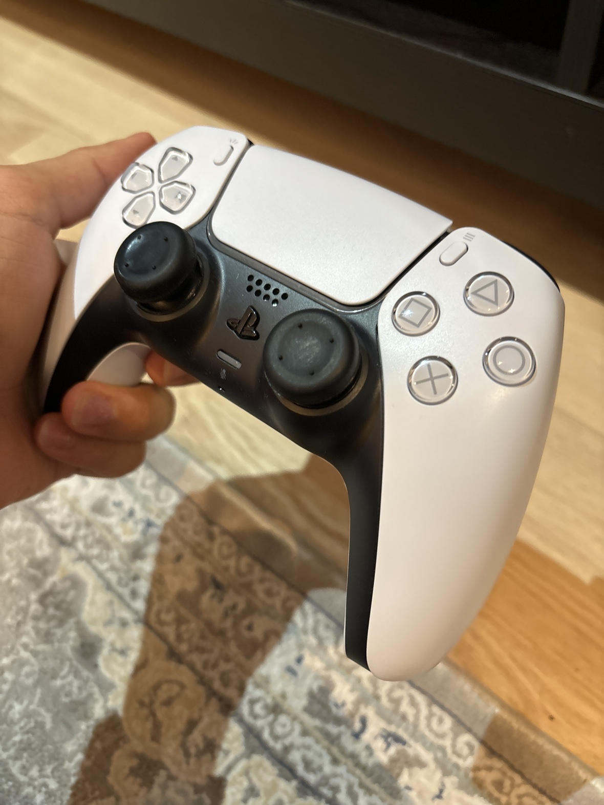 New PS5 with accessories thumbnail