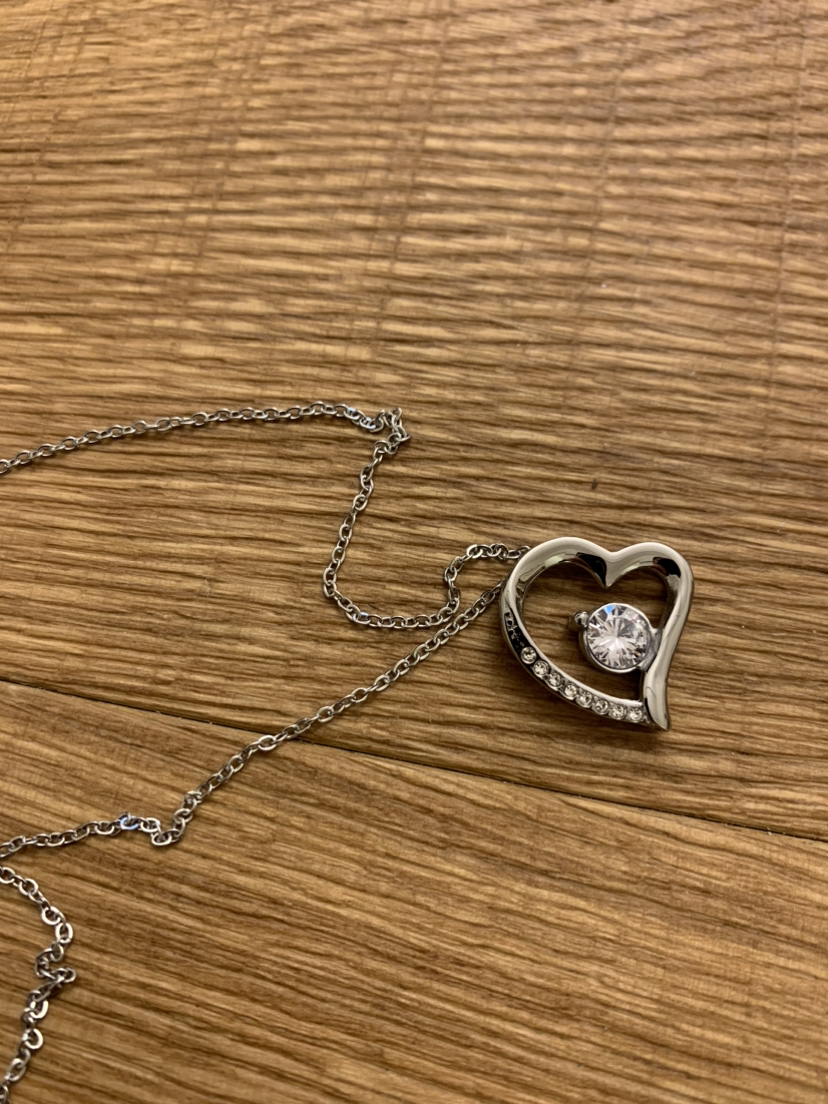 Crystal necklace #sellingspree