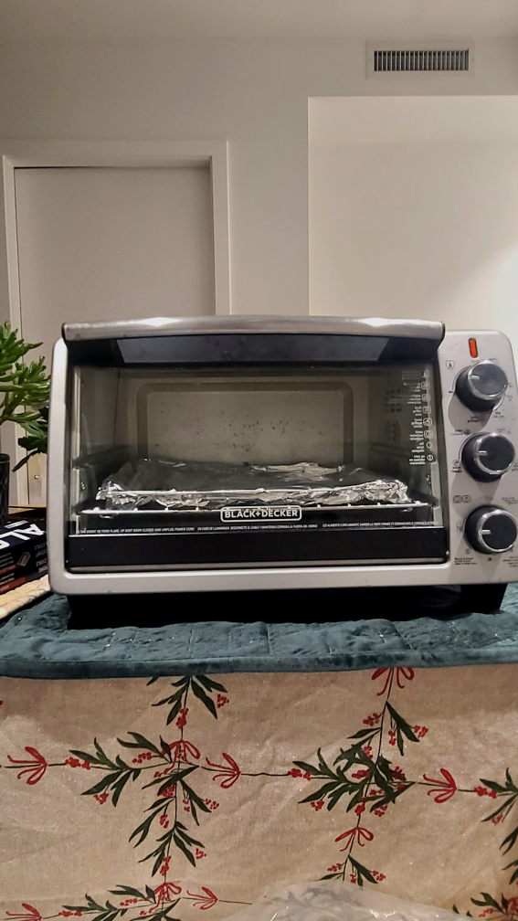 Free Black + Decker Oven Toaster thumbnail
