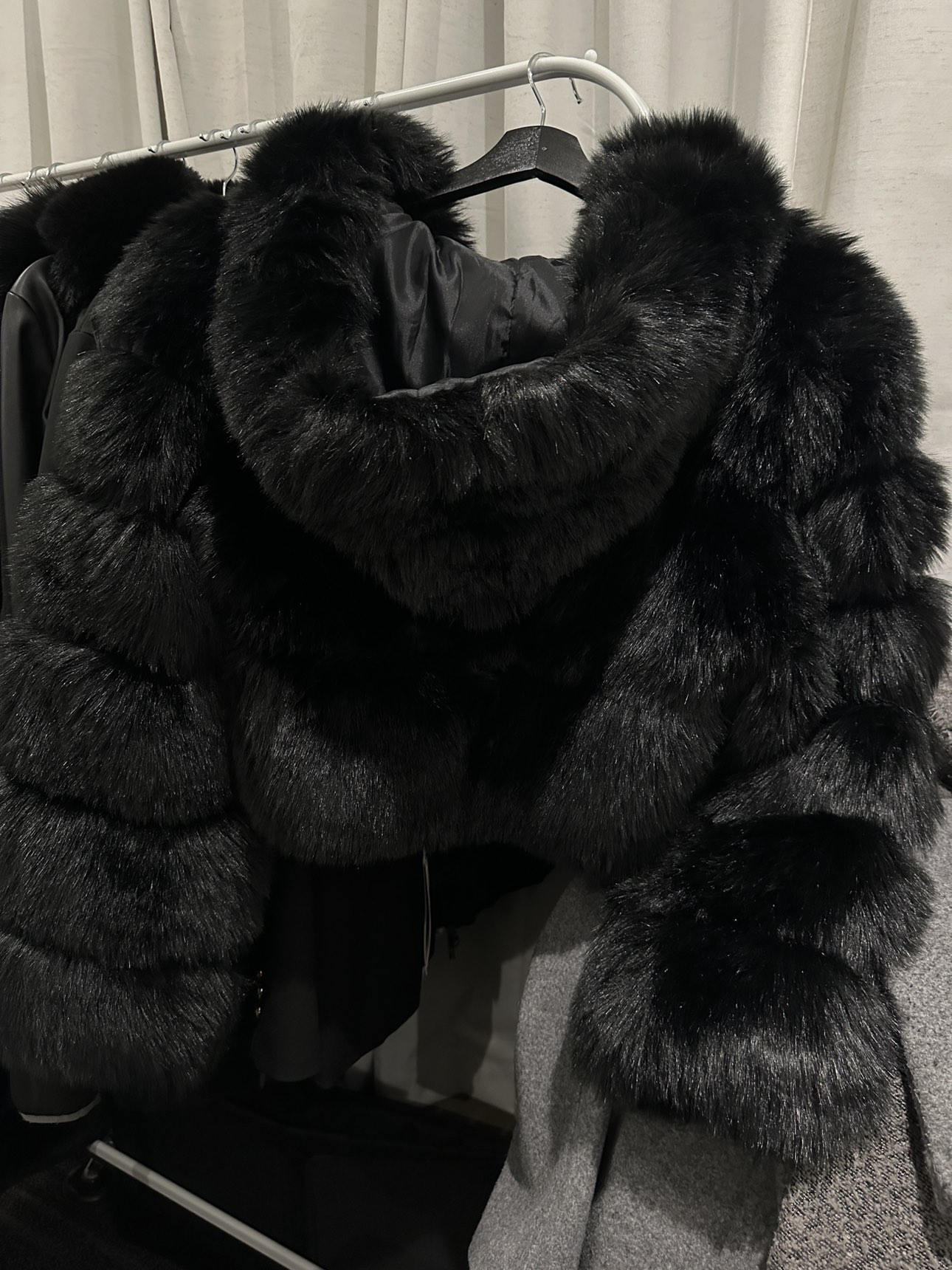 *NEW* (Faux) Fur Cropped Jacket - photo 2
