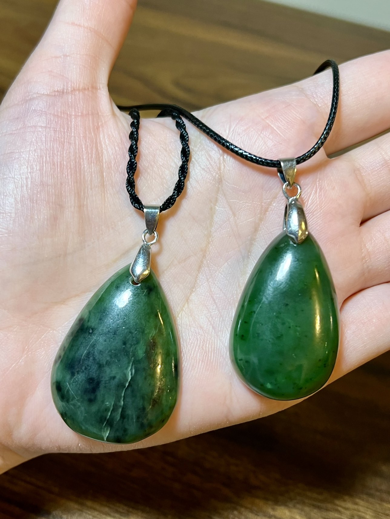 Nephrite Jade teardrop Pendants - photo 2